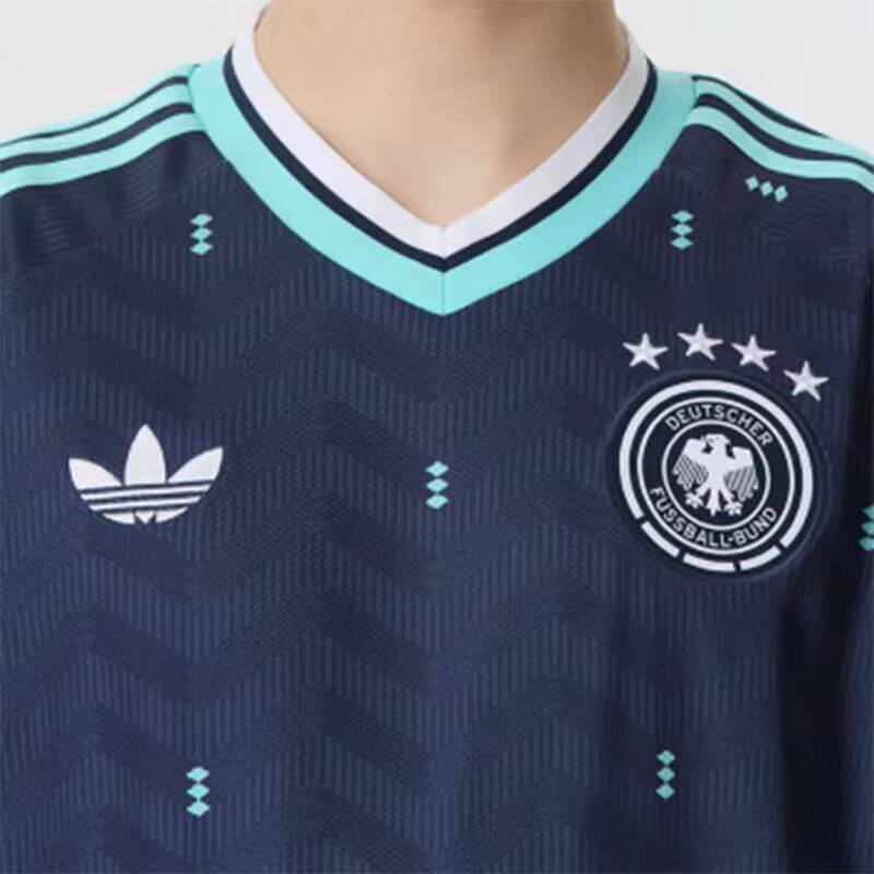Heißes Adidas Clover Germany T – Crossfit Training Bewertung und Preis